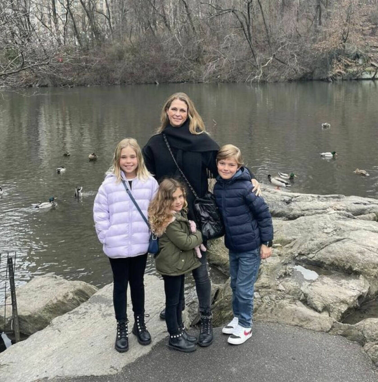 Prinsessan Madeleine med de tre barnen i New York
