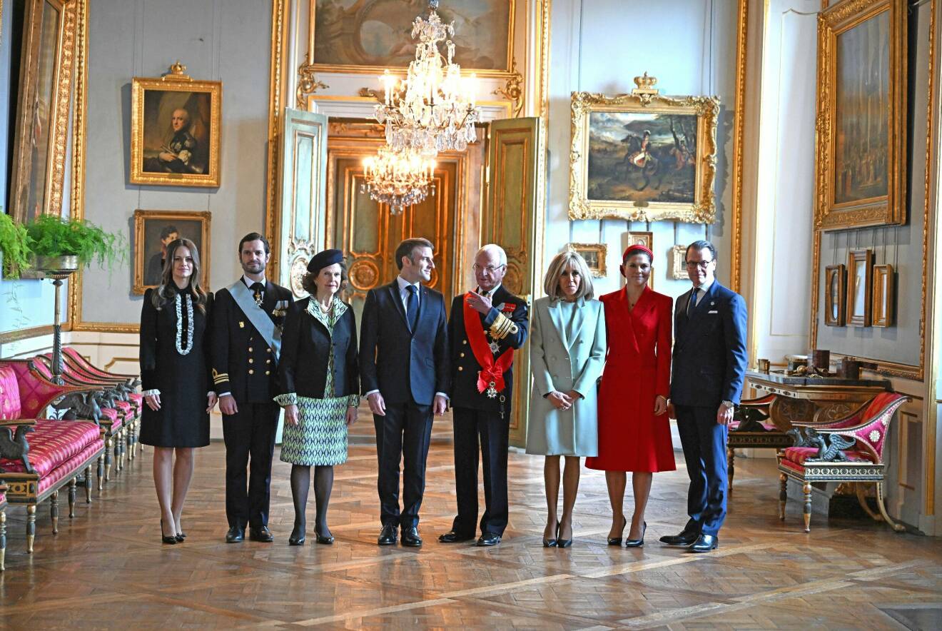 Kungafamiljen med president Macron och hans fru Brigitte under franska statsbesöket