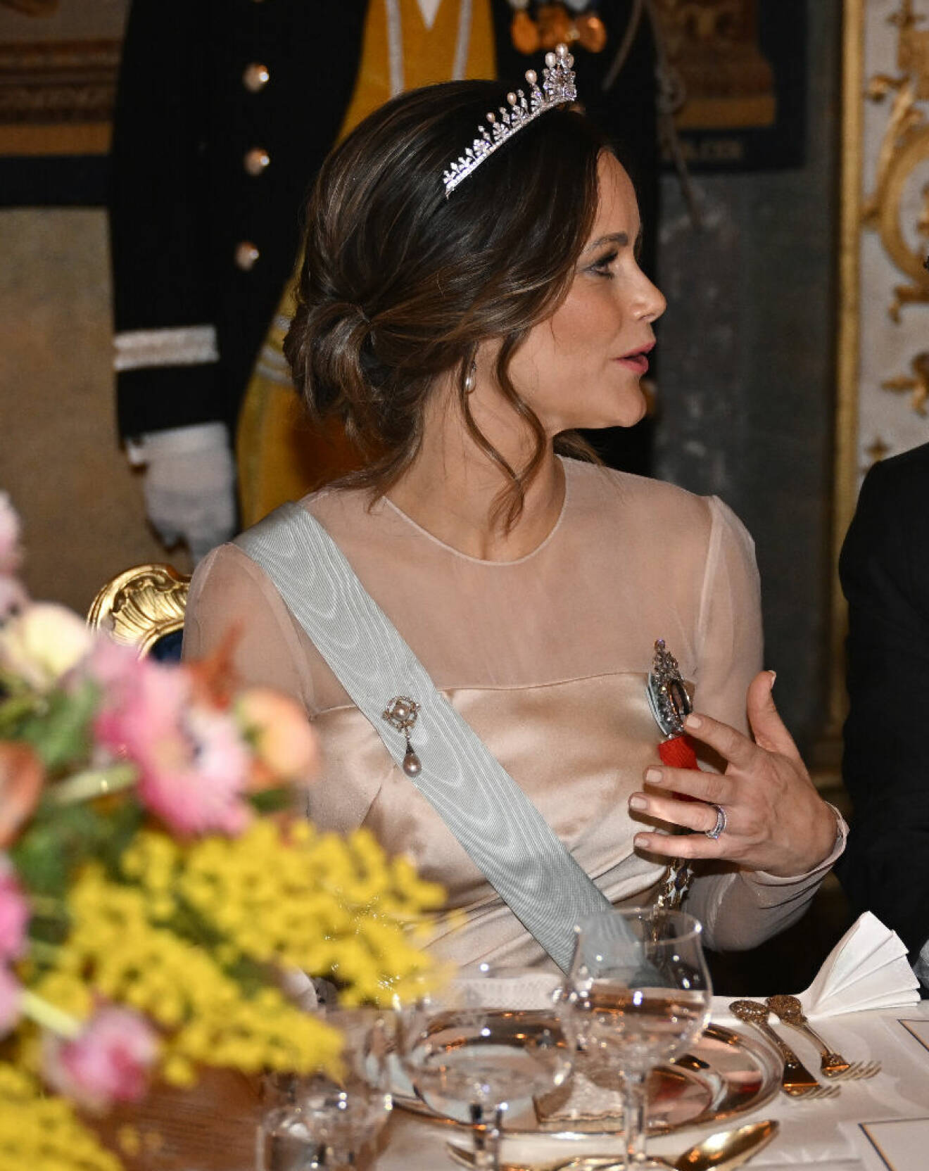 Prinsessan Sofia i sin privata tiara toppad med pärlor