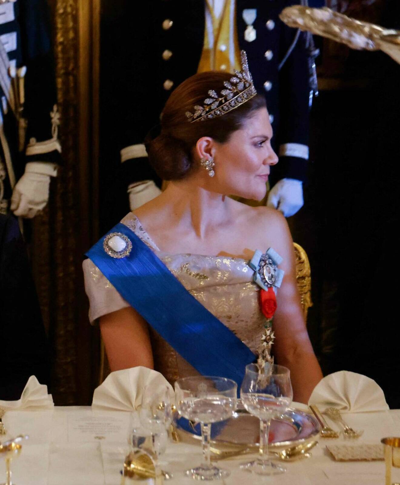 Kronprinsessan Victoria vid galamiddagen för president Macron