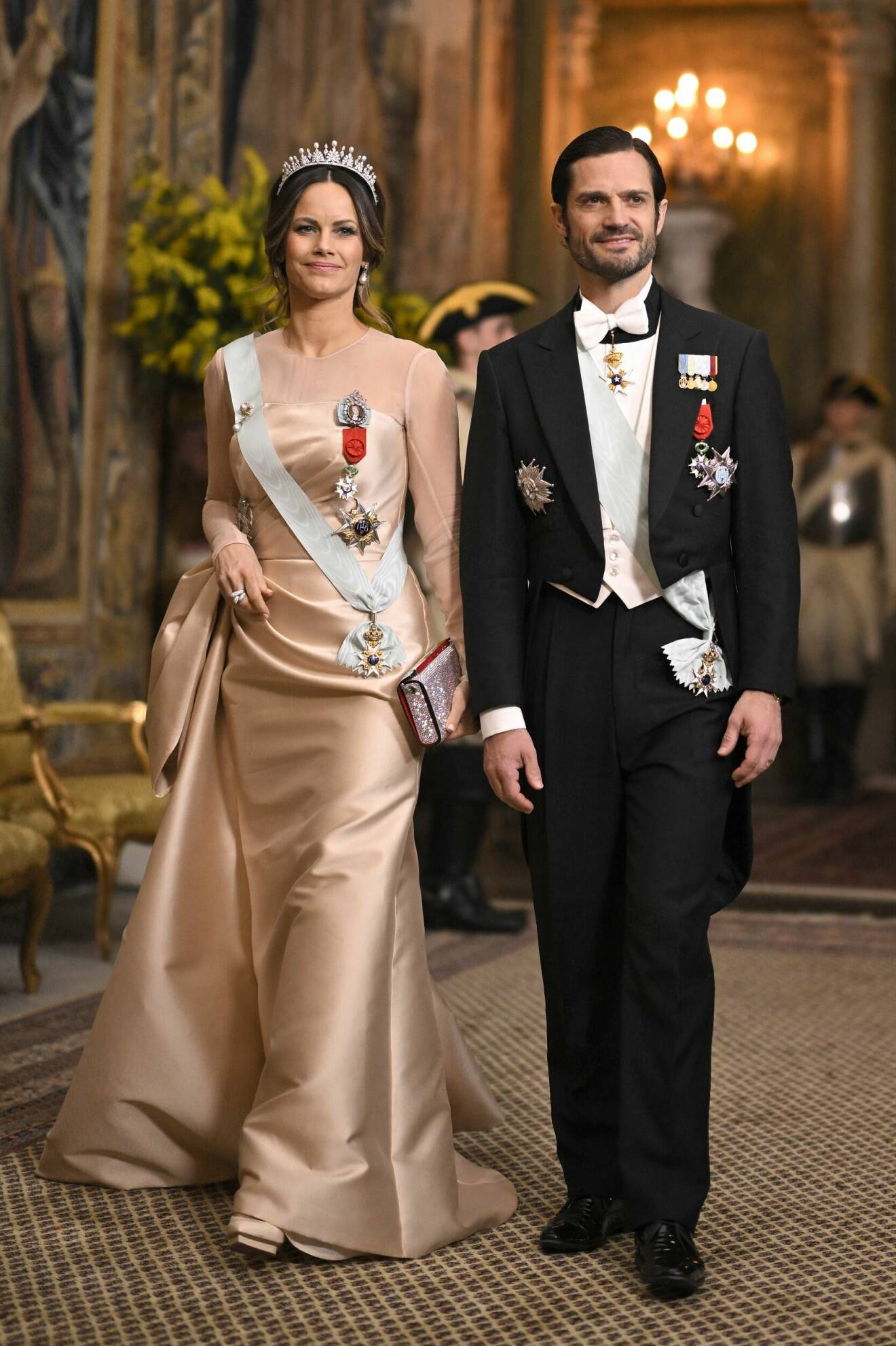 Prinsessan Sofia i sin champagnefärgade galaklänning från Lars Wallin