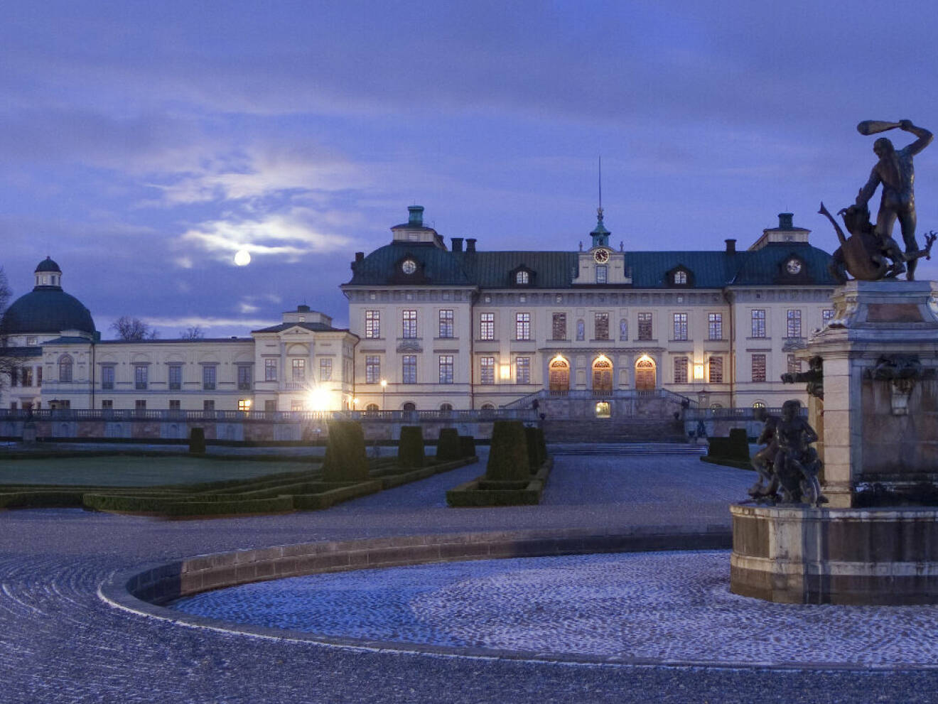 Drottningholms slott by night