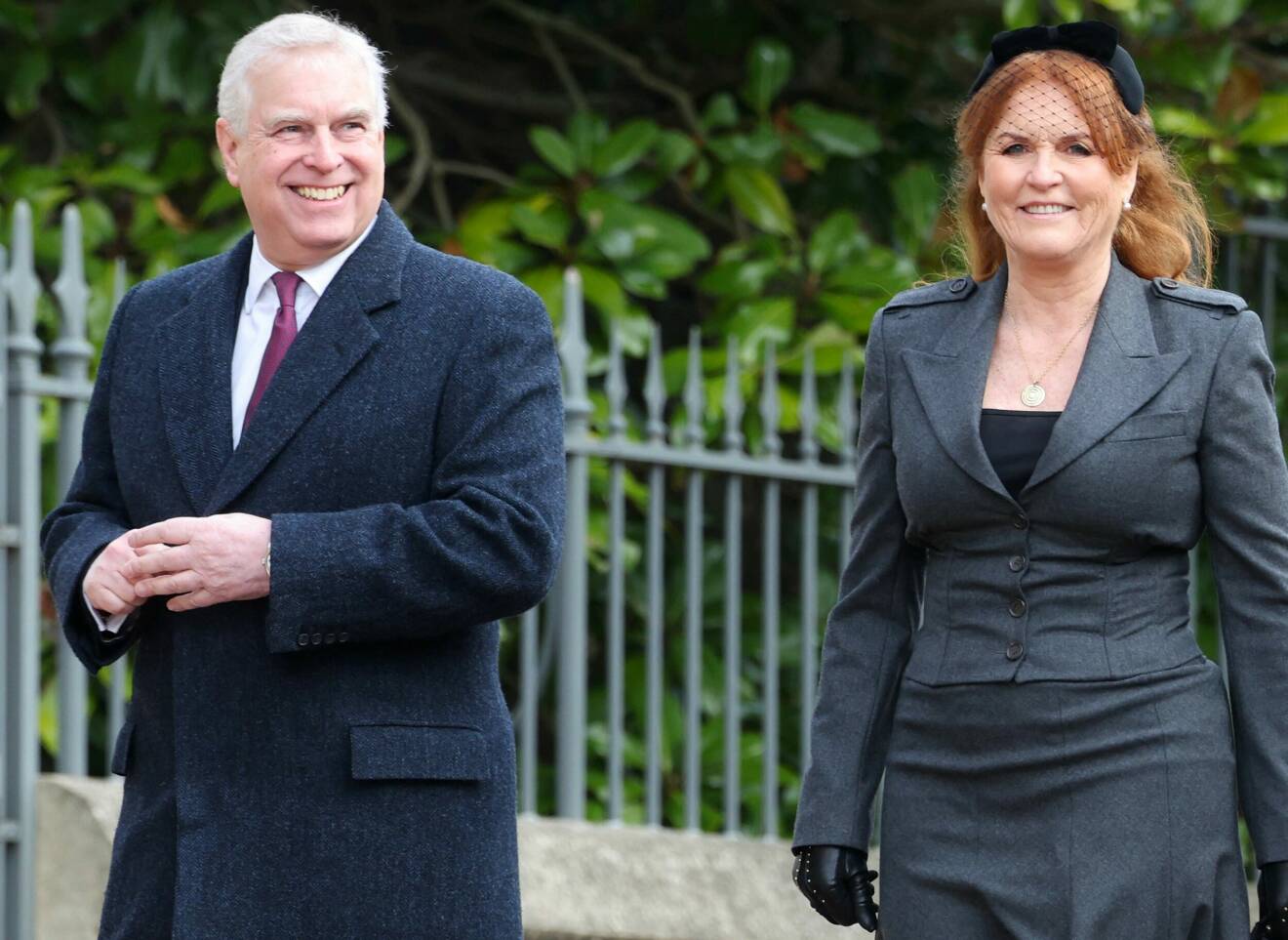 Sarah Fergie Ferguson och prins Andrew vid minnesceremoni för kung Konstantin på Windsor Castle