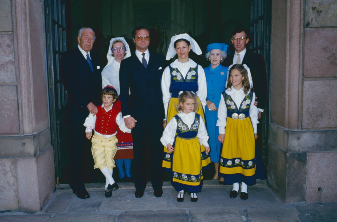 Prins Bertil, prinsessan Christina, prins Carl Philip, kung Carl XVI Gustaf, drottning Silvia, prinsessan Madeleine, prinsessan Lilian, kronprinsessan Victoria, Tord Magnuson