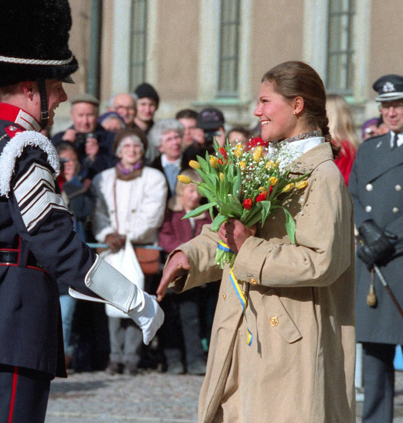 18-åriga kronprinsessan Victoria vid namnsdagsfirandet år 1996