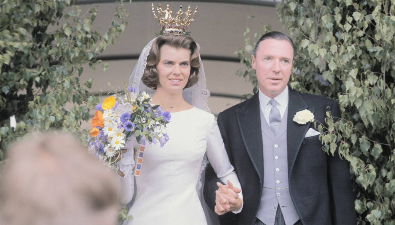 Prinsessan Margaretha håller John Ambler i handen på bröllopsdagen