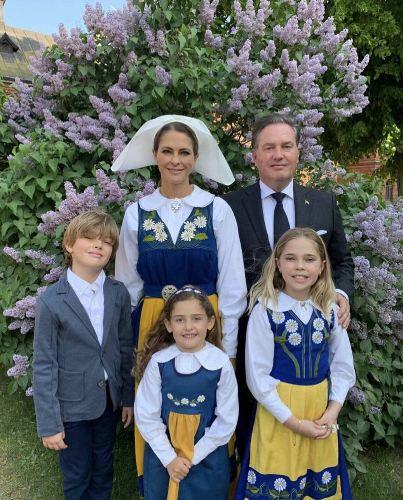 Prinsessan Madeleine med sin familj på nationaldagen