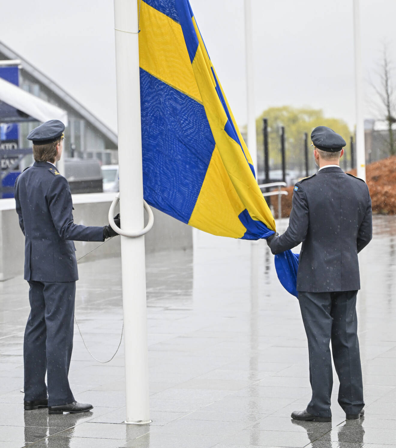 När svenska flaggan hissades utanför Natos högkvarter i Bryssel