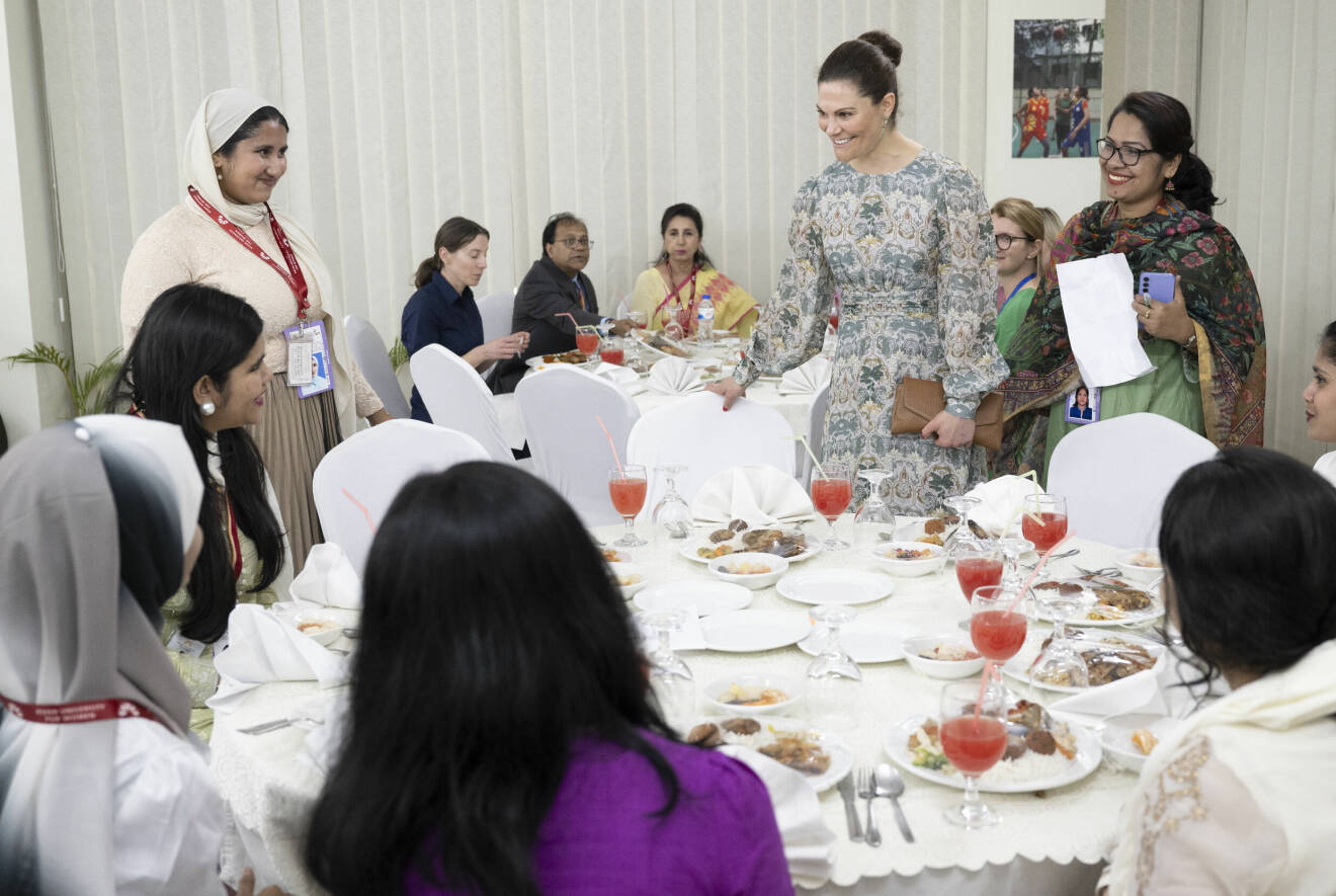 Kronprinsessan Victoria vid en middag på Asian University for Women i Bangladesh