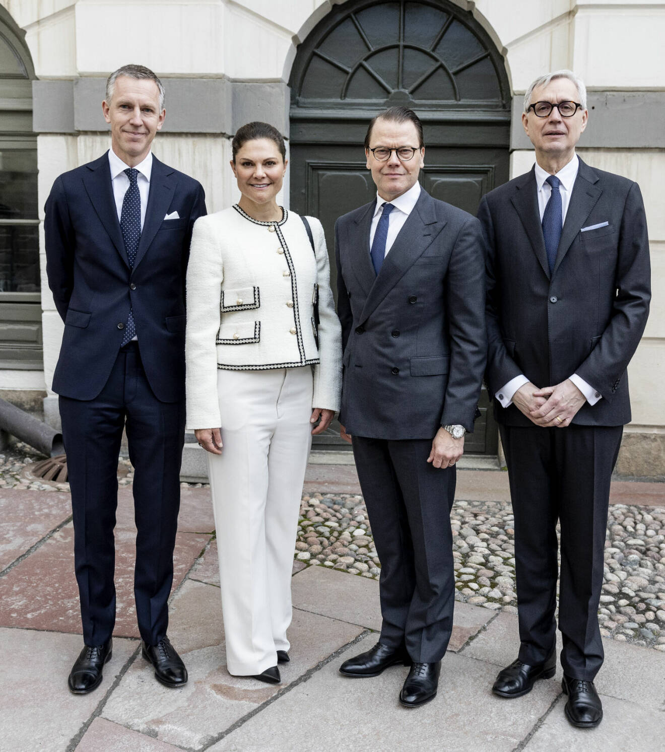 Kronprinsessan Victoria och prins Daniel med HD:s ordförande Anders Eka och kanslichef Jens Wieslander