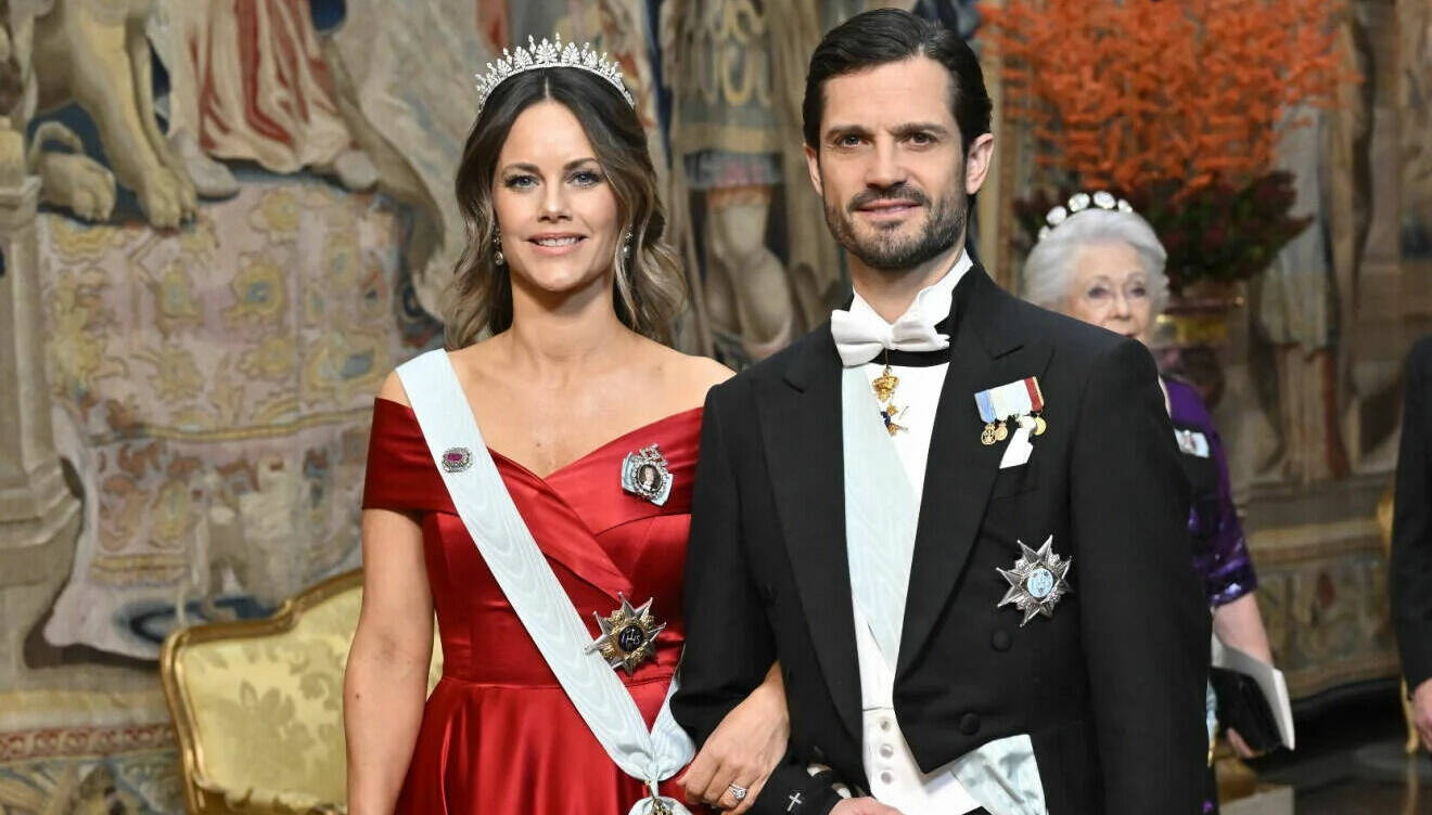 Prinsessan Sofia och prins Carl Philip arm i arm