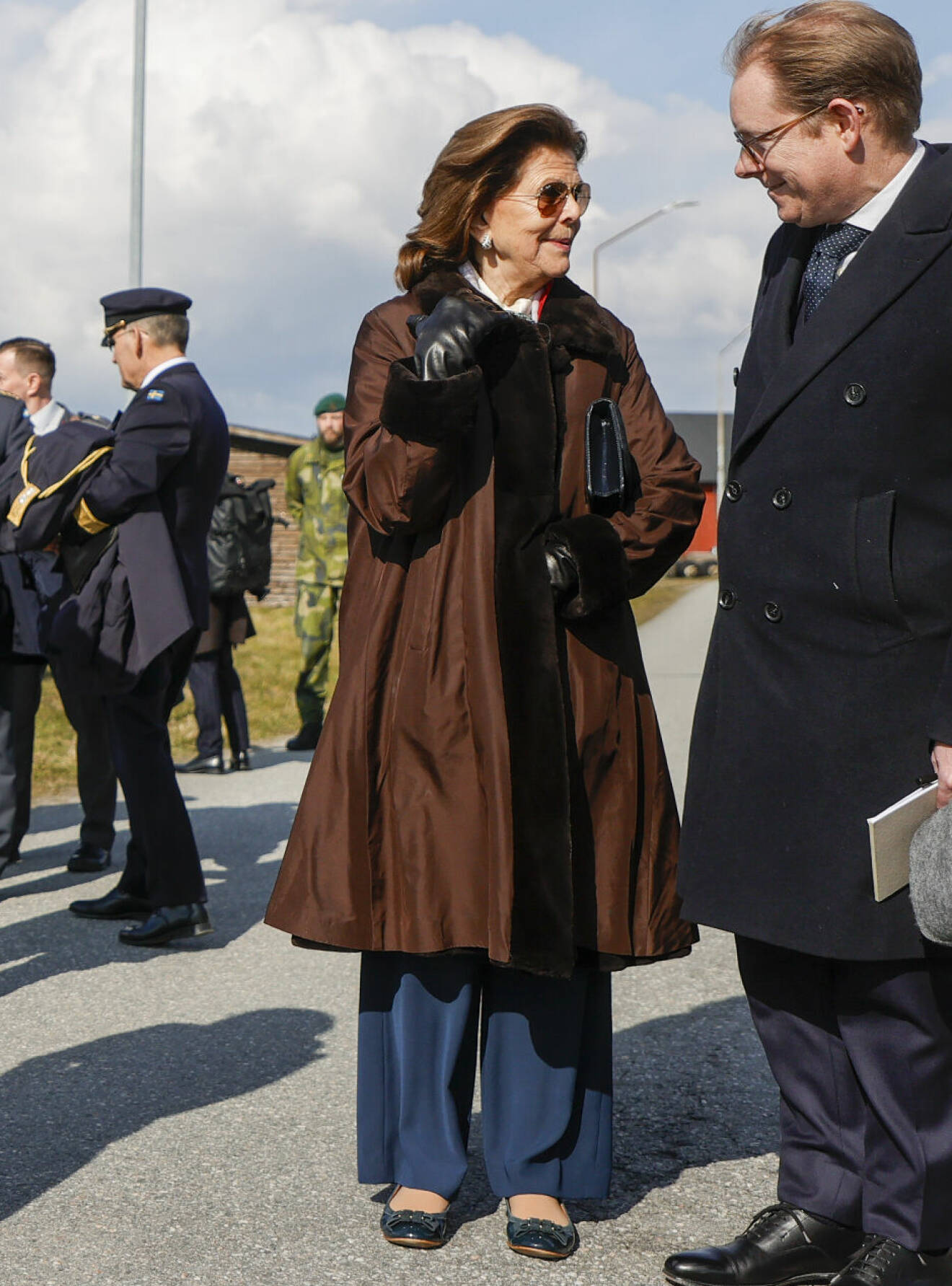 Drottning Silvia med utrikesminister Tobias Billström