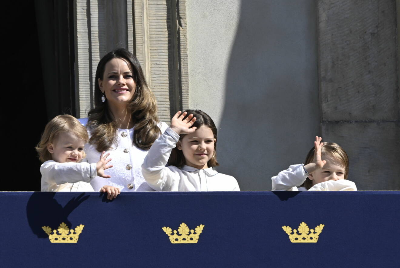 Prins Julian, prinsessan Sofia, prins Alexander och prins Gabriel vid firandet av kungens födelsedag på Stockholm slott