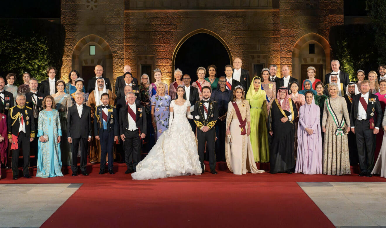 Kronprinsessan Rajwa och kronprins Hussein med sina bröllopsgäster