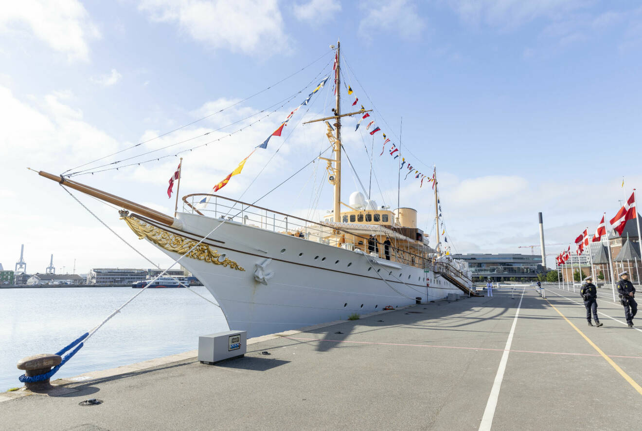 Danska kungafamiljens båt Dannebrog