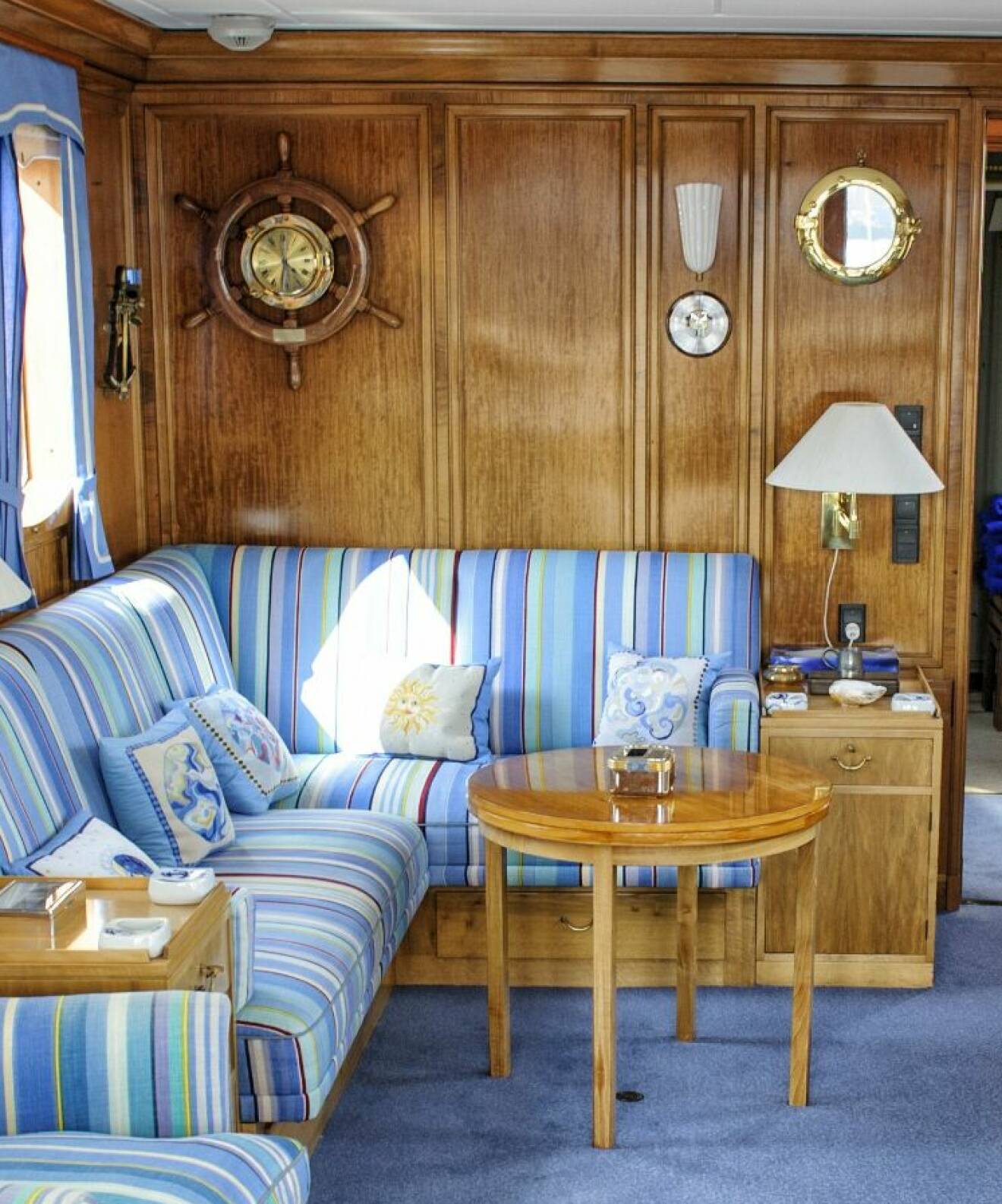 Ett av rummen på danska kungafamiljens båt Dannebrog