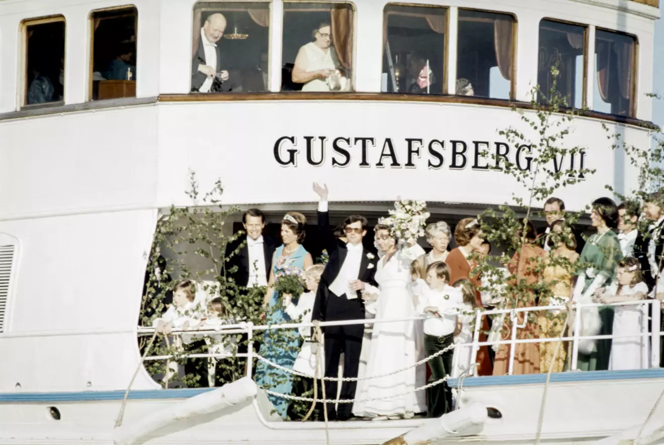 Prinsessan Christinas bröllop – Brudparet ombord på ångbåten Gustafsberg VII