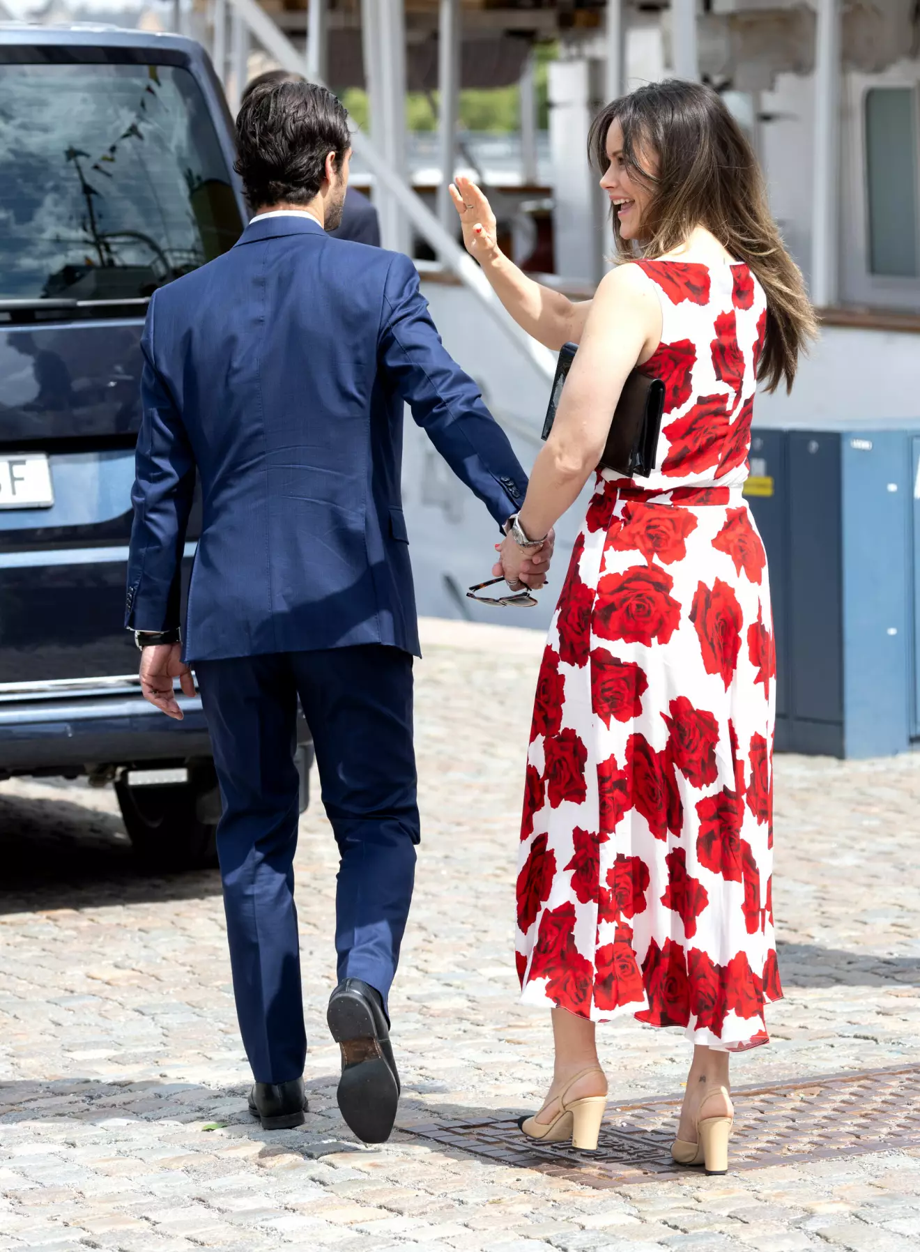 Prinsessan Sofia i klänning med rosor från Andiata – gäst hos kung Harald och drottning Sonja på norska kungabåten 2024