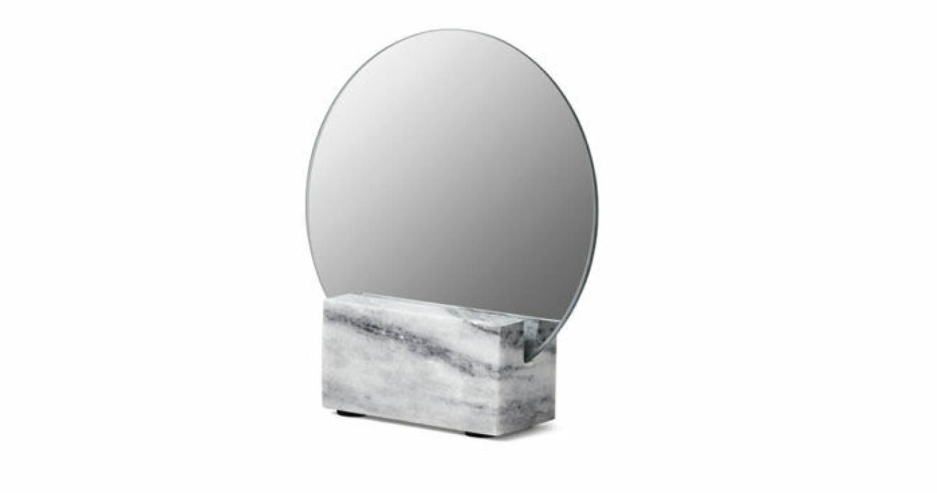 Spegel med marmorfot