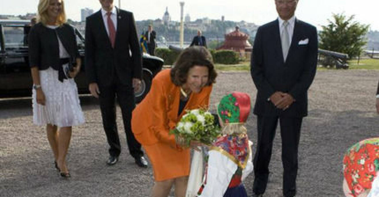 Drottning Silvia hälsas välkommen till Skansen