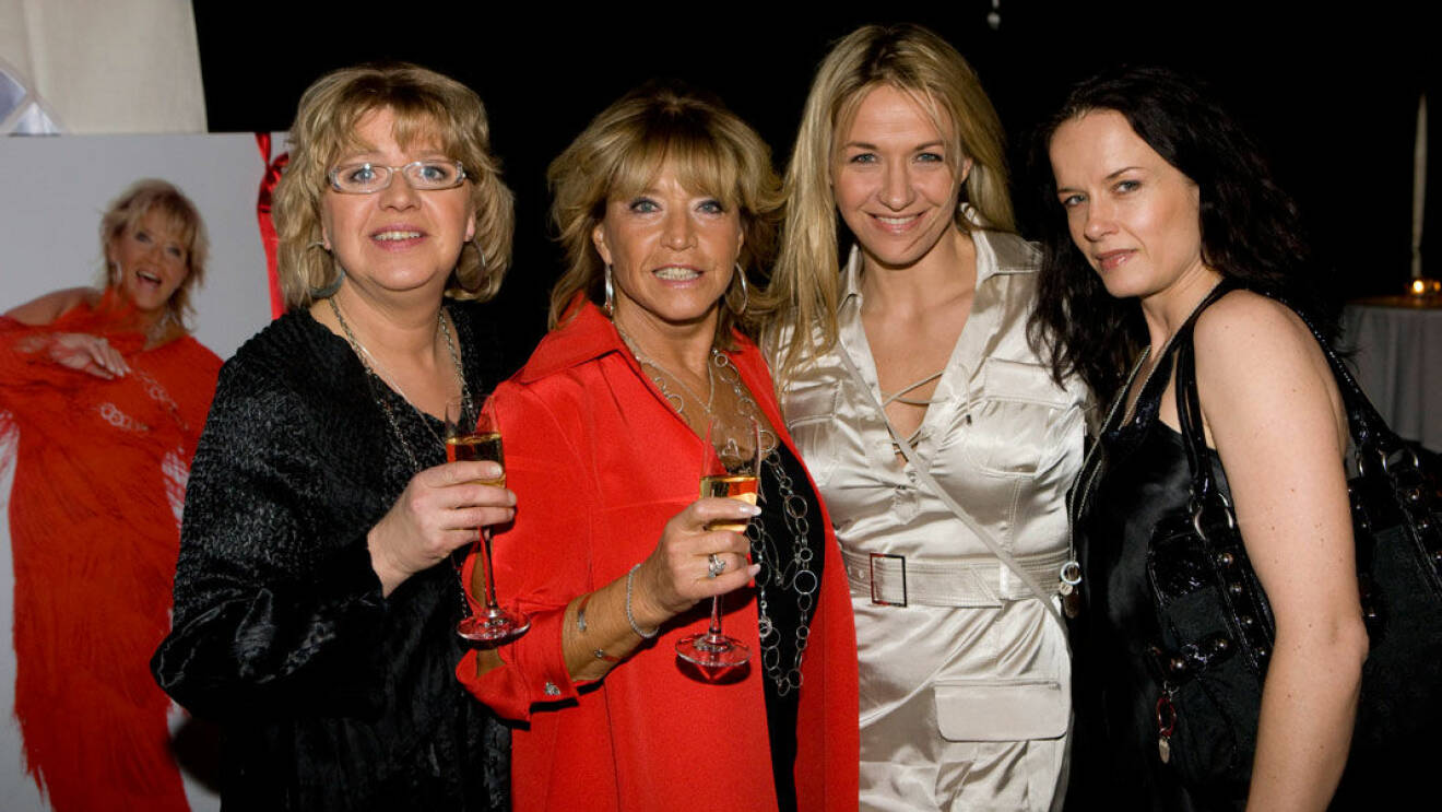 Lill-Babs med döttrarna Monica, Malin och Kristin
