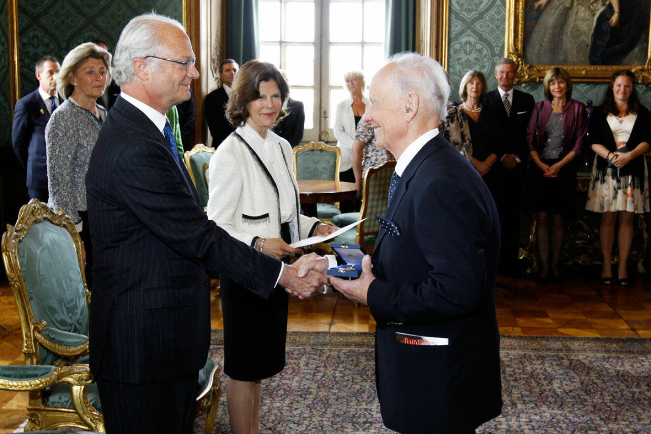 2012 prisade Björn med en kunglig medalj.