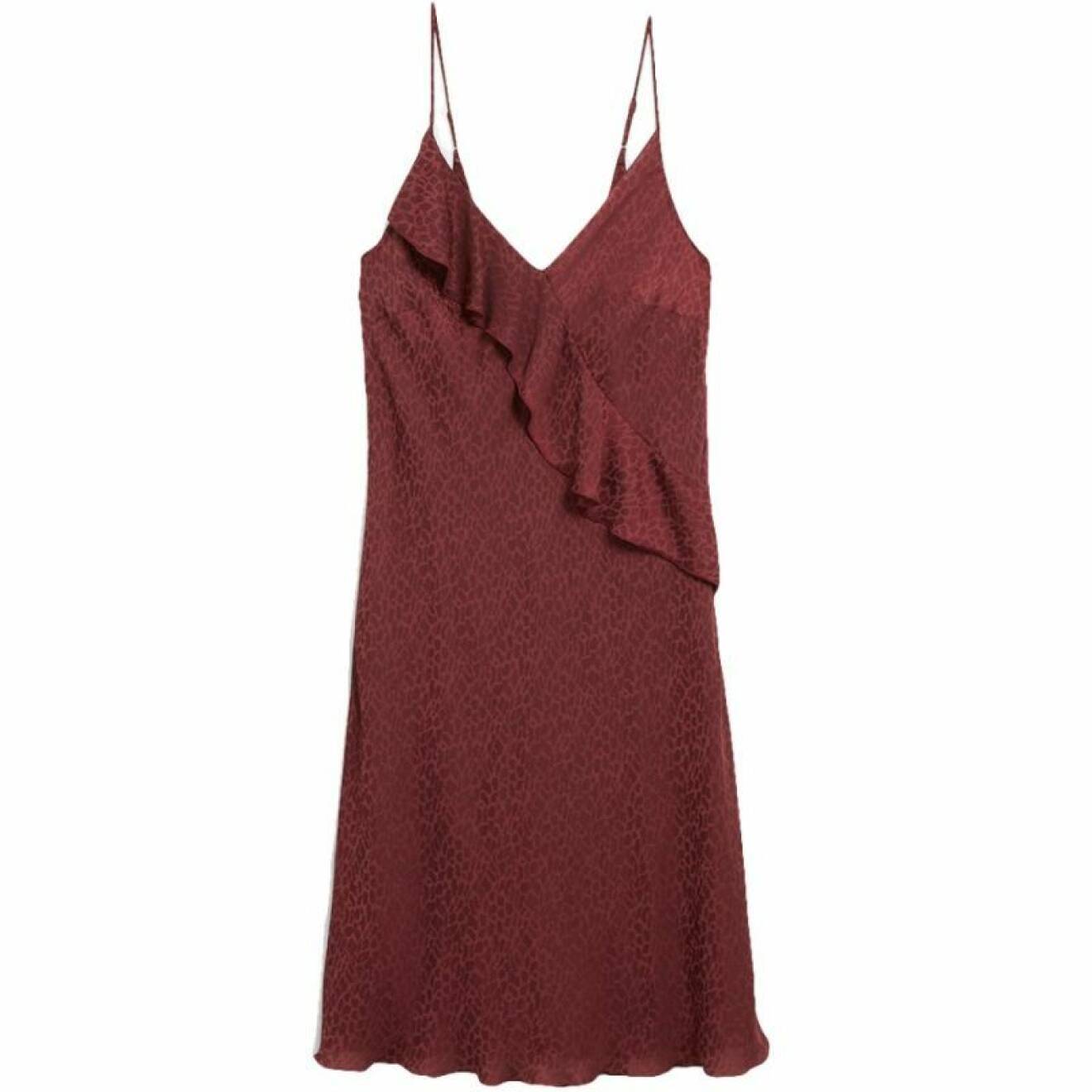 Vinröd klänning 