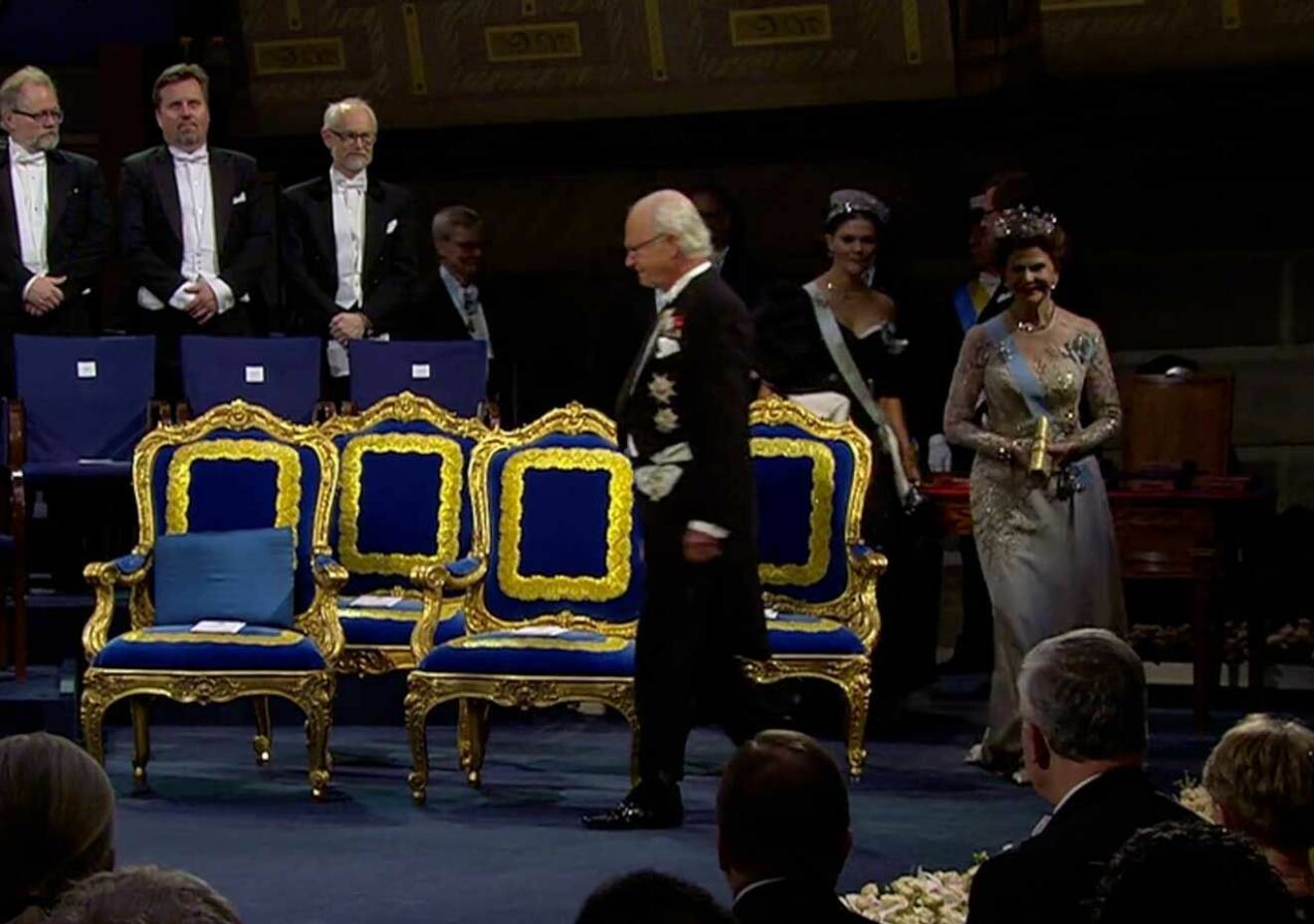 Nobel 2019: Kungen gör entré i Konserthuset.
