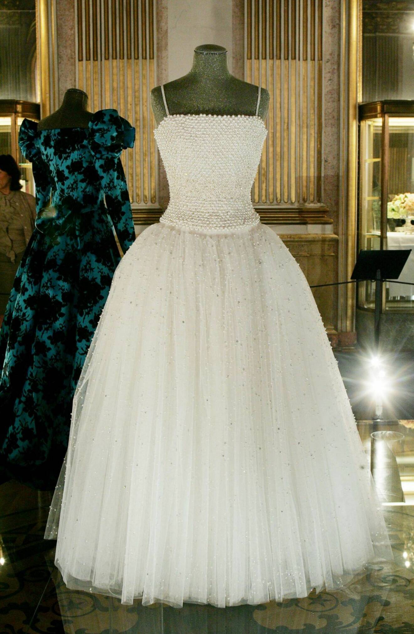 Nina Ricci-klänning i vitt