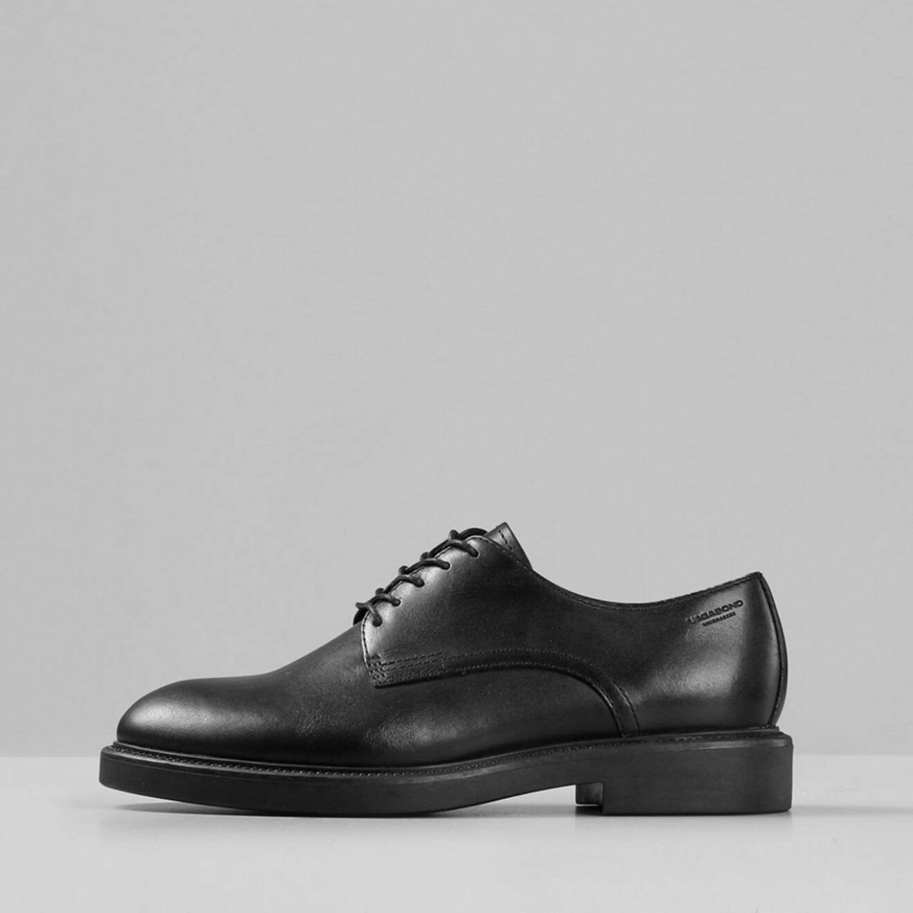 Svarta skor från Vagabpnd