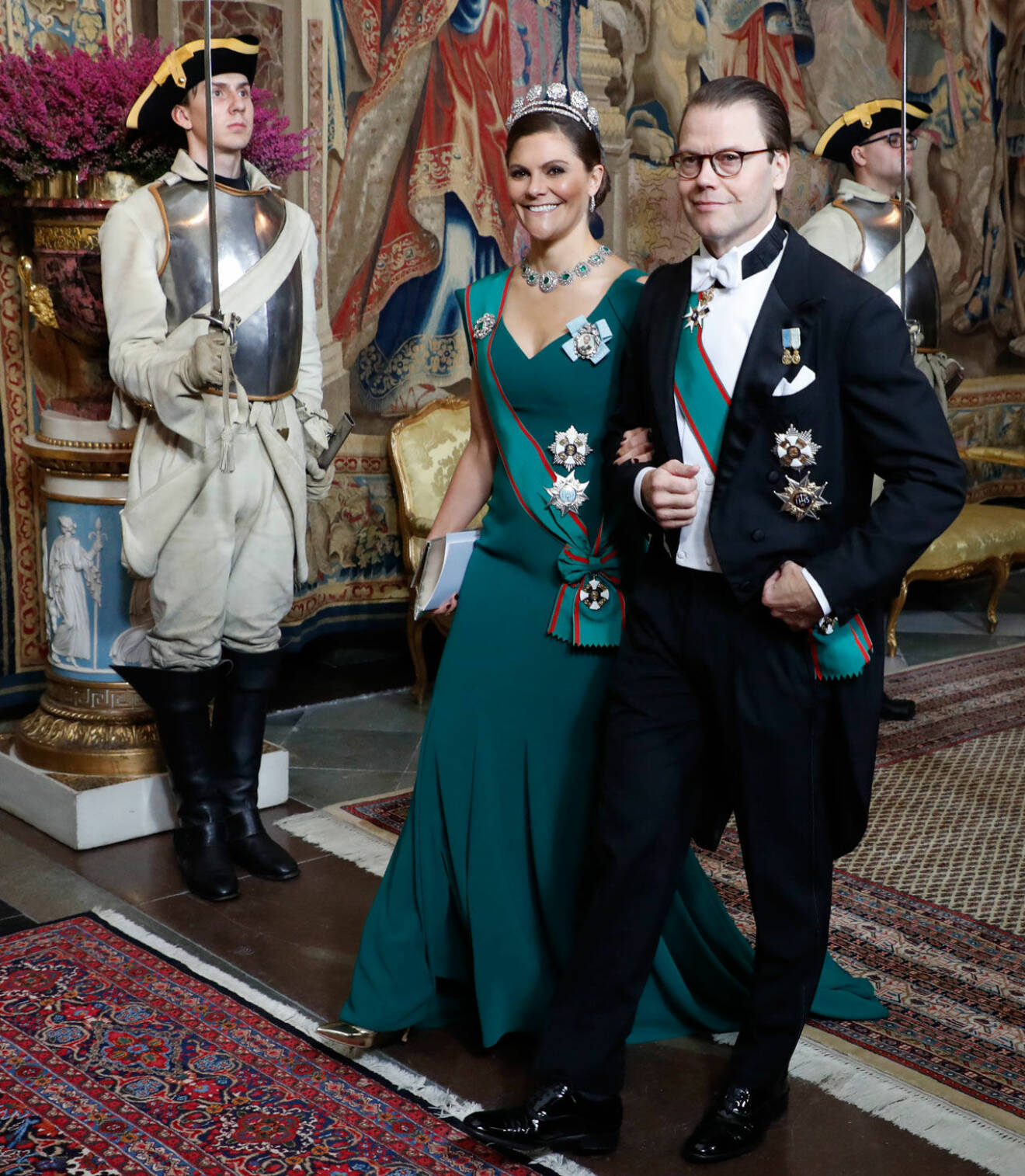 Kronprinsessan Victoria i grön galaklänning. 