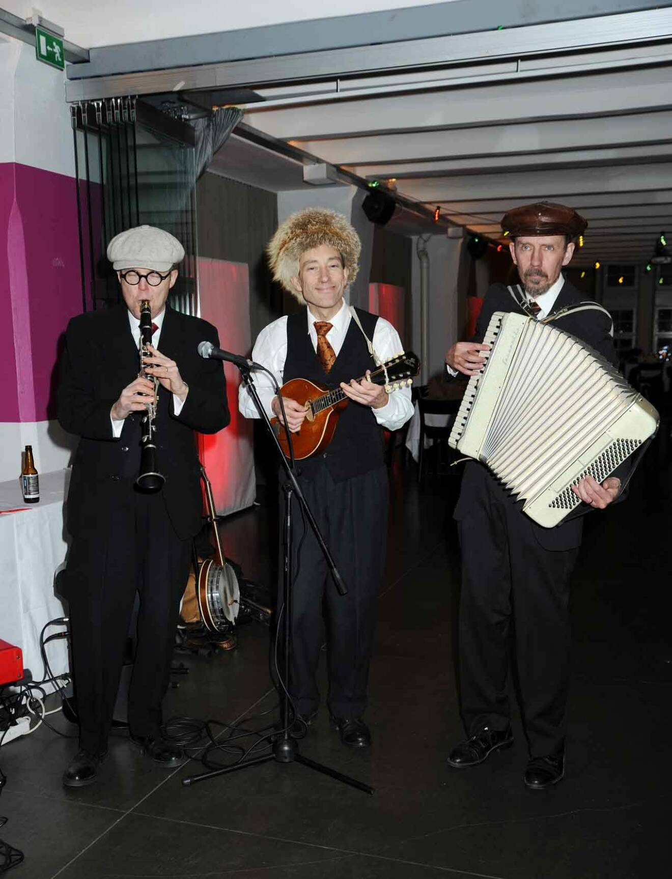 Musikerna från Flygande bokrullen underhöll gästerna.