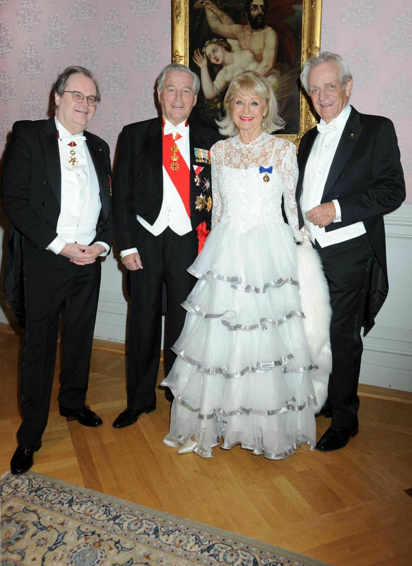 Vilken balkvartett! Belgiens ambassdör Hugo Brauwers, generalkonsul Gunnar Andersson och makarna Alexandra Charles och Bengt von Hofsten.