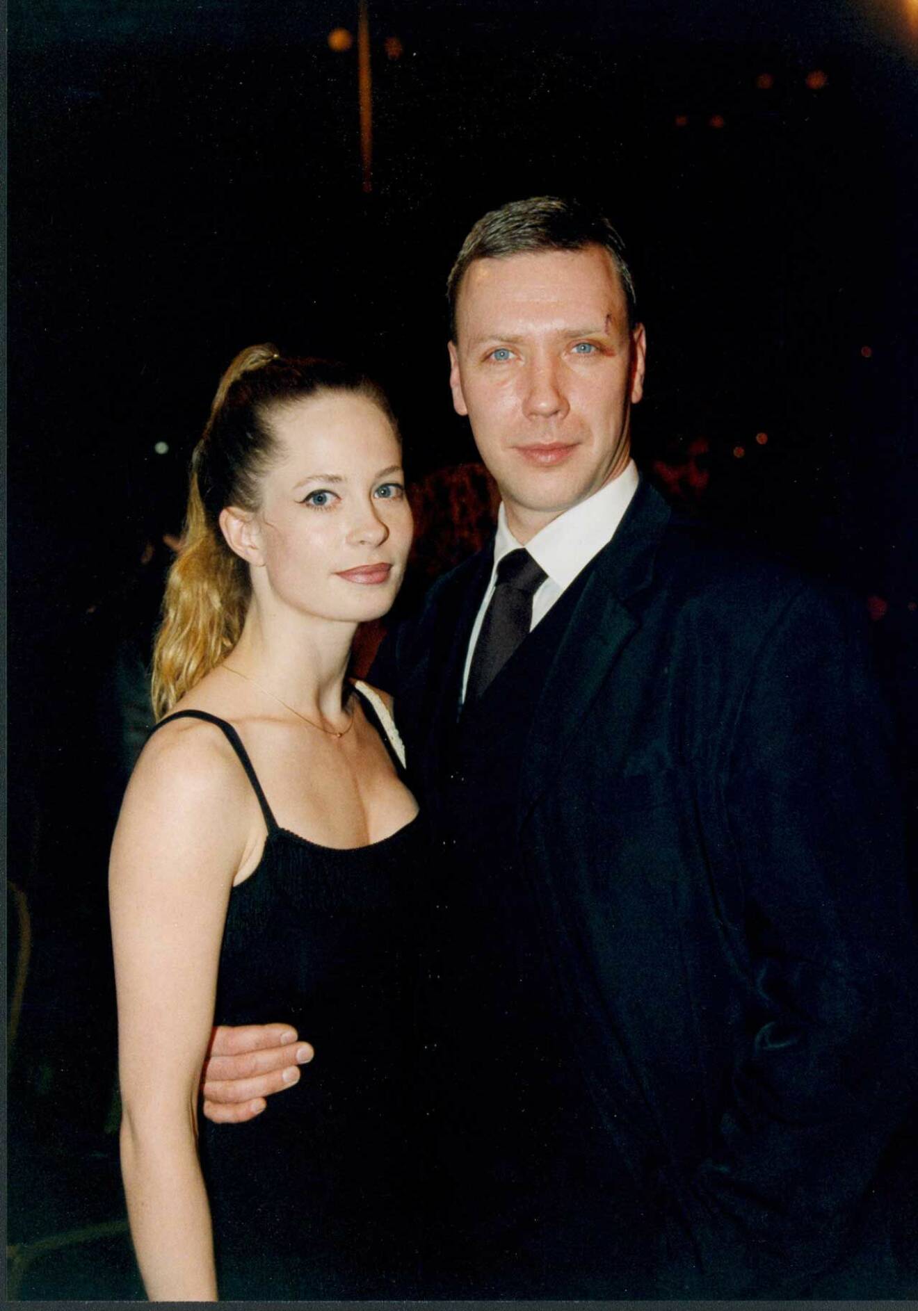 Mikael och dåvarande kärleken Maria Bonnevie, på Filmgalan år 2000.