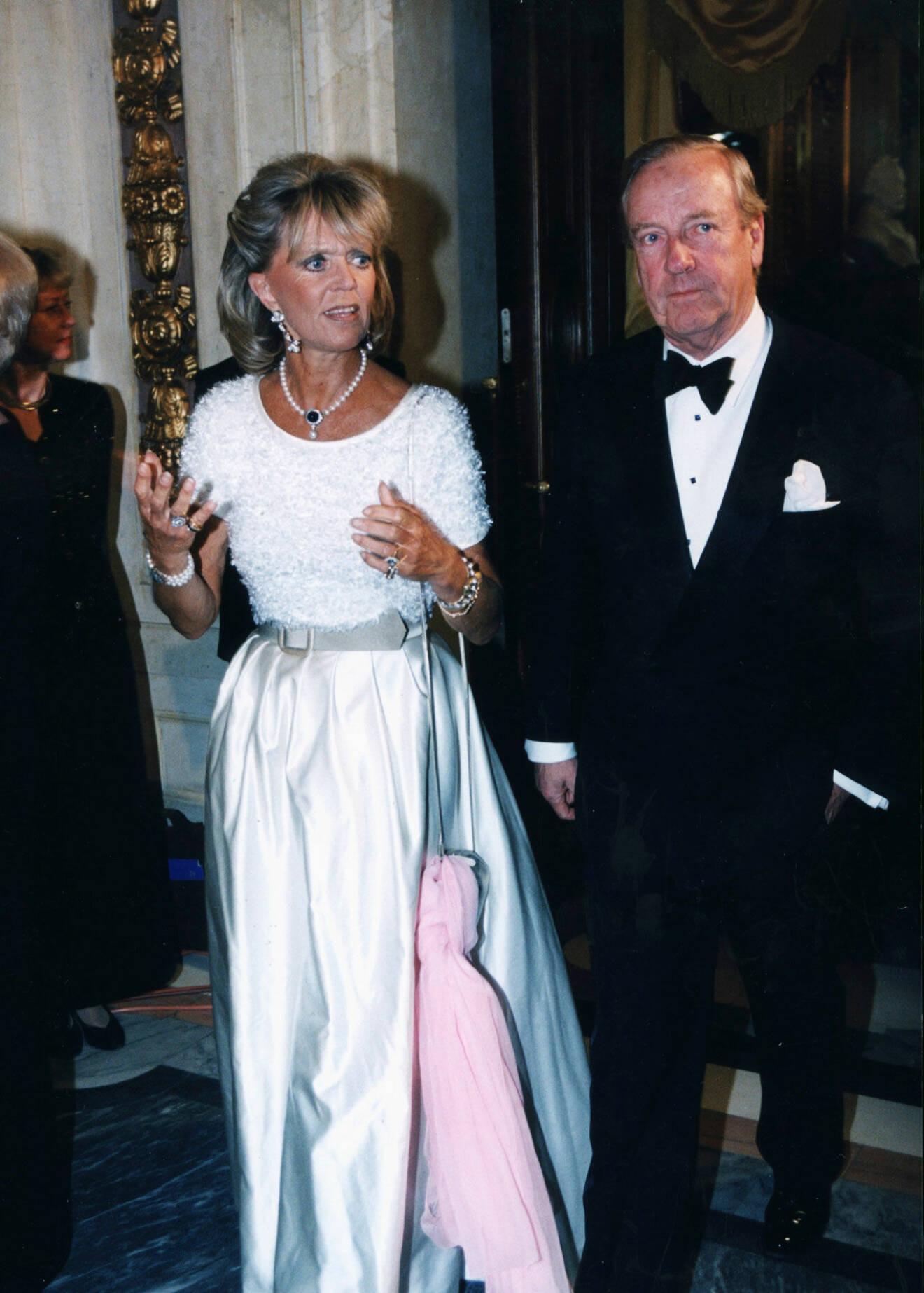 Prinsessan Birgitta och prins Johann ”Hansi” Georg von Hohenzollern i festminglet på Operan.