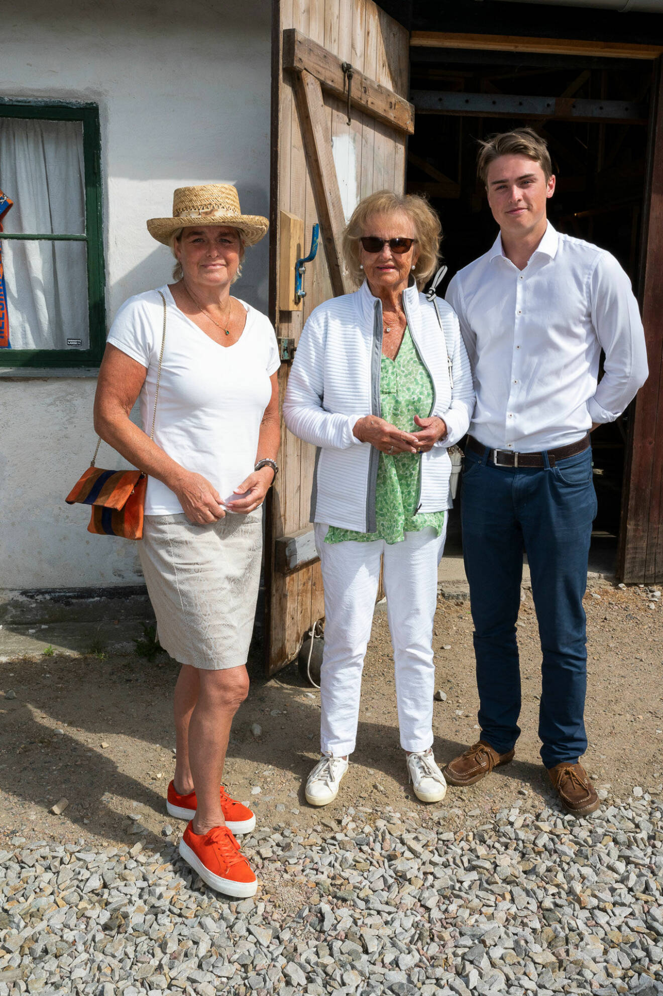 Charlotte Hamilton med mamma Irma Silfverschiöld och brorsonen Otto Silfverschiöld.