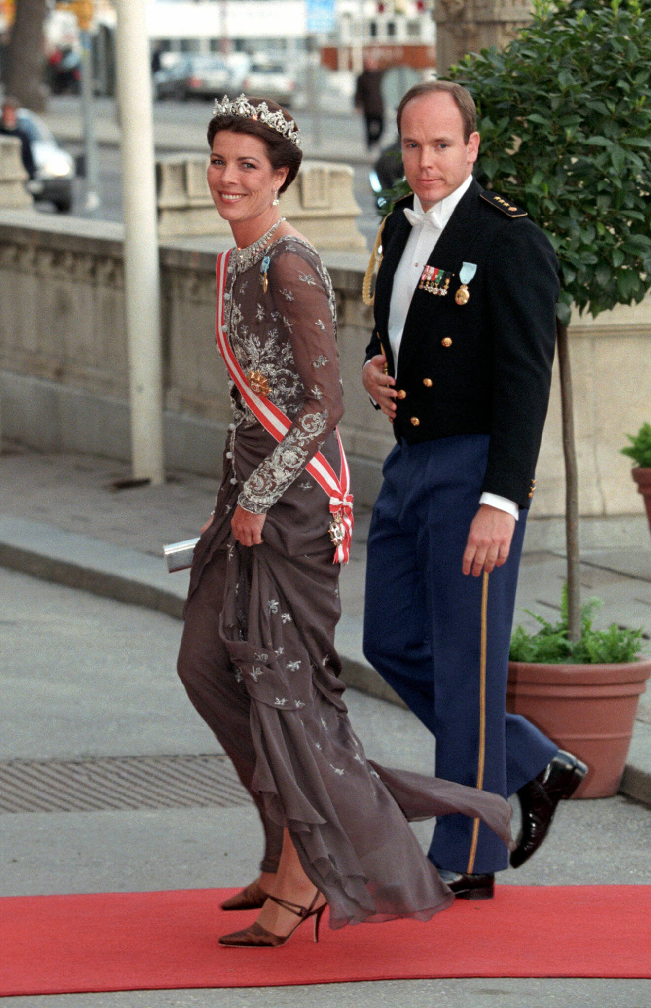 Från Monaco kom syskonen prinsessan Caroline och prins Albert.