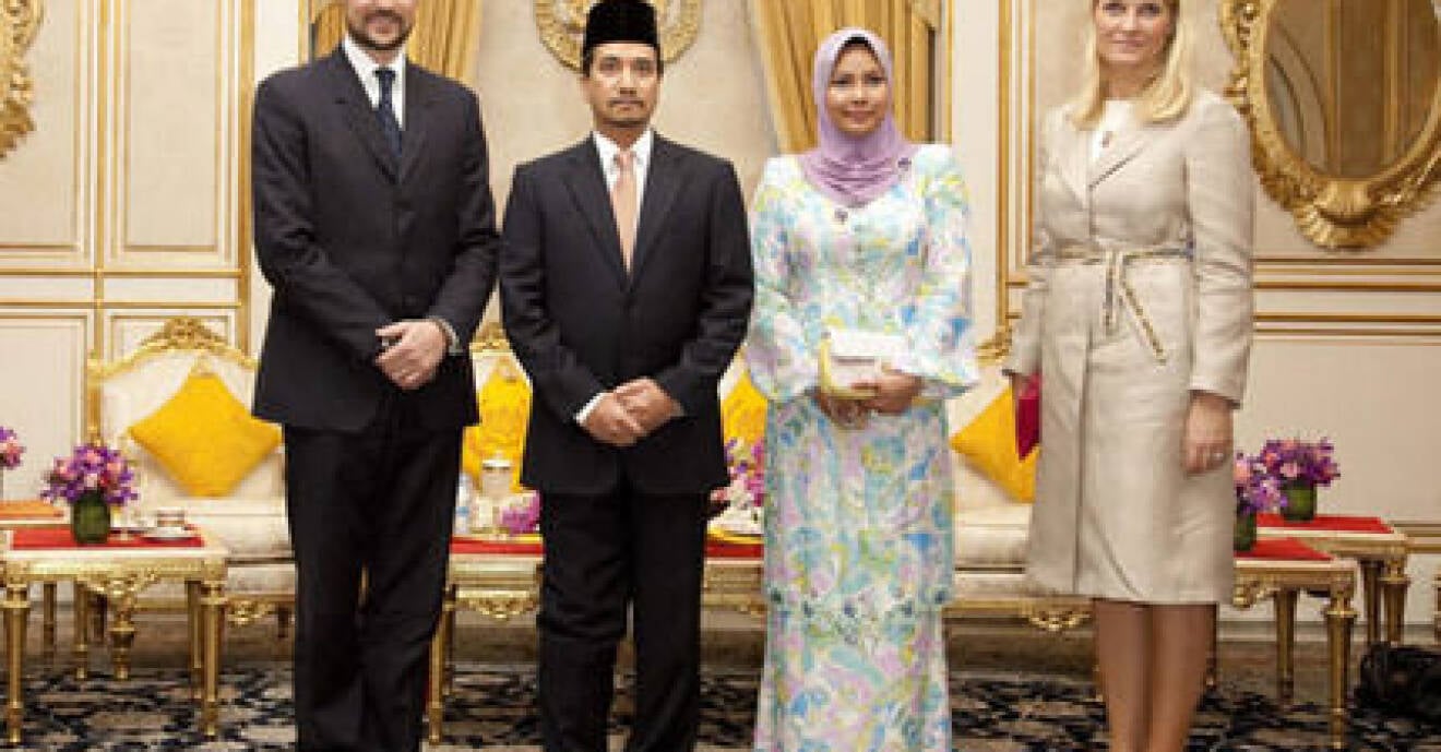 Kronprins Haakon, Mette-Marit och det Malaysiska kungaparet.