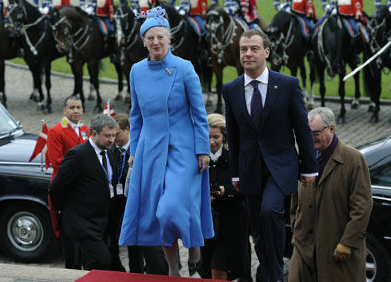 Drottning Margrethe tar emot den ryske presidenten.