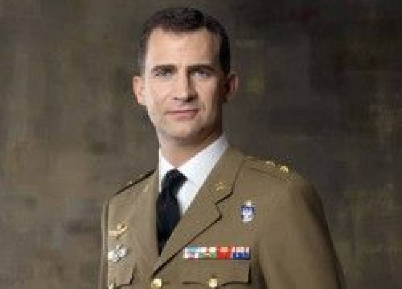 Kronprins Felipe i ny uniform.