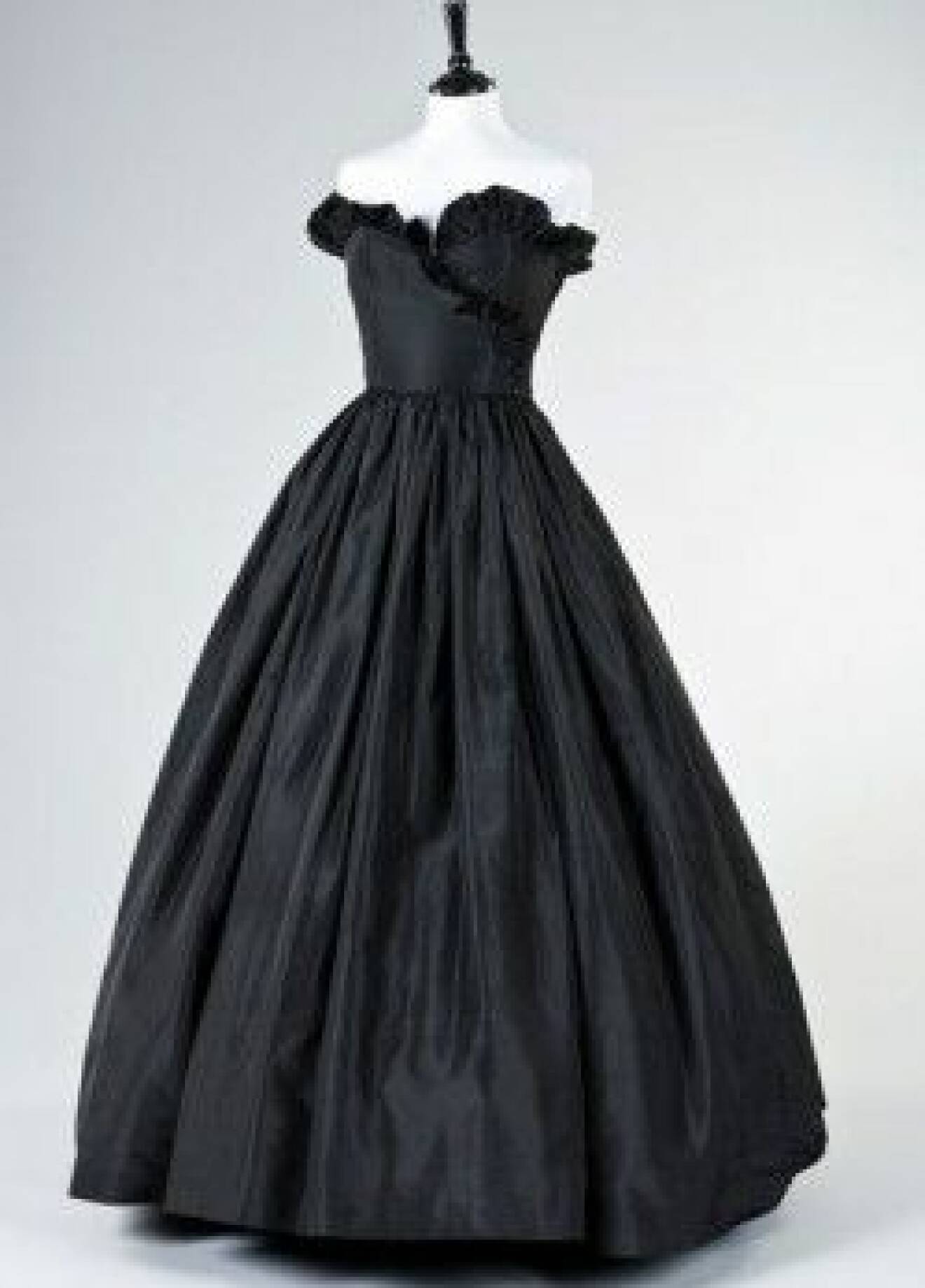 Dianas klänning som nyss sålades på auktion.
