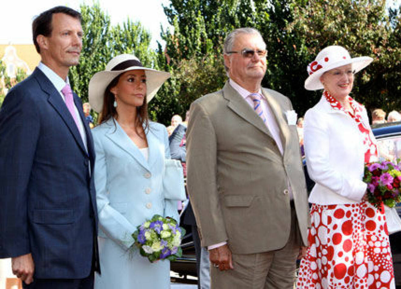 Drottning Margrethe, prins Henrik samt prins Joachim och prinsessan Marie.