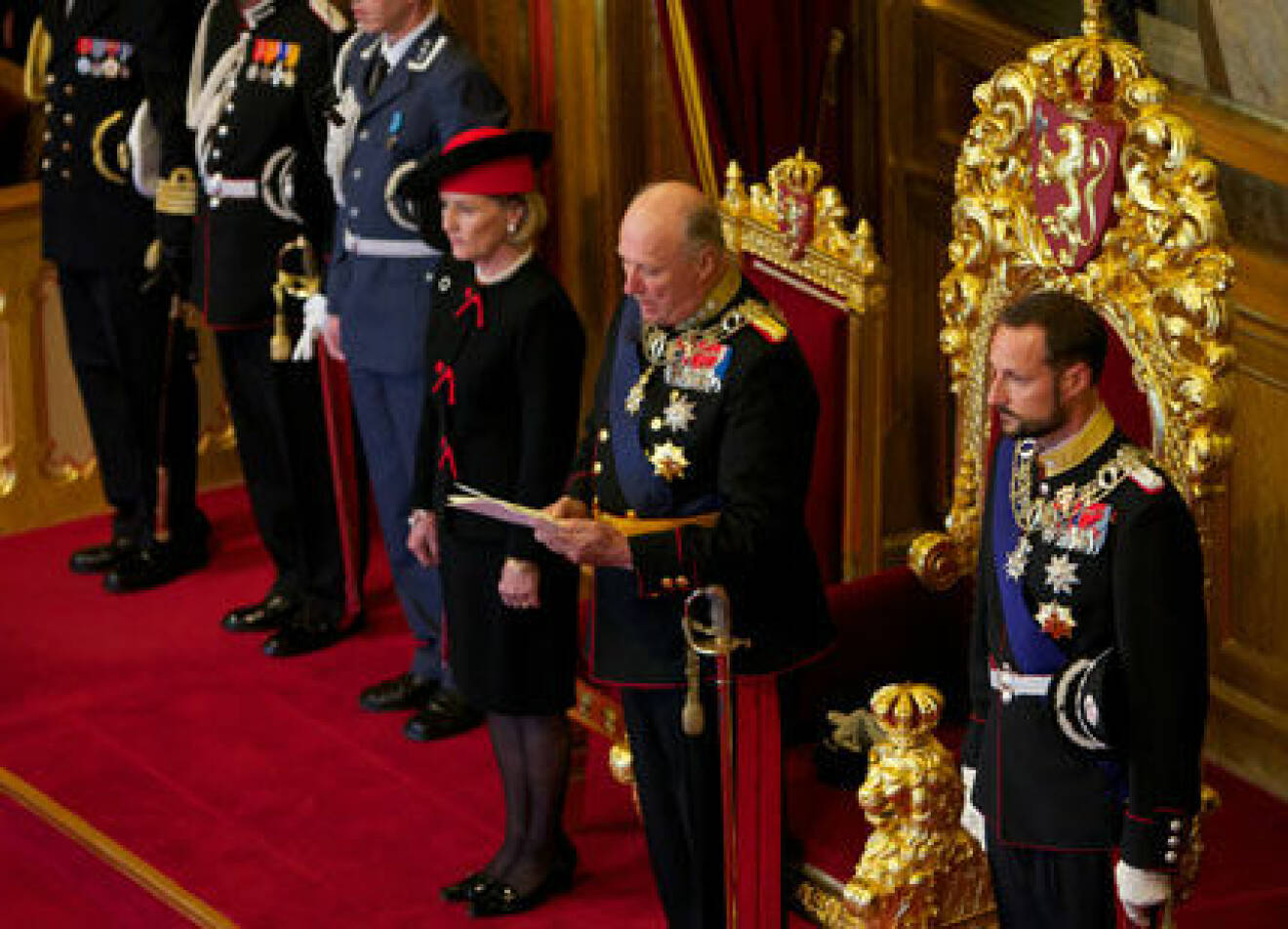 Stortinget har öppnat, på plats fanns kungaparet och kronprins Haakon.