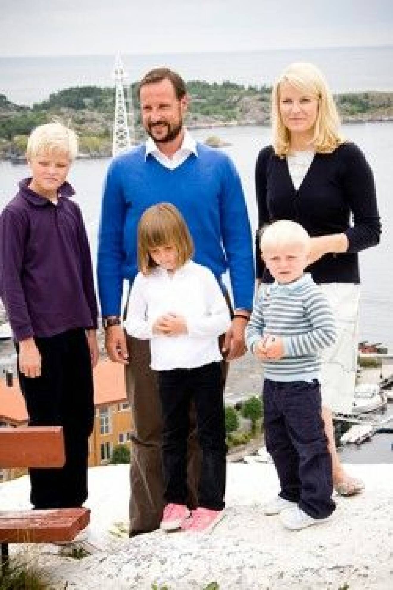 Marius, prins Sverre Magnus, prinsessan Ingrid Alexandra, kronprins Haakon, kronprinsessan Mette-Marit