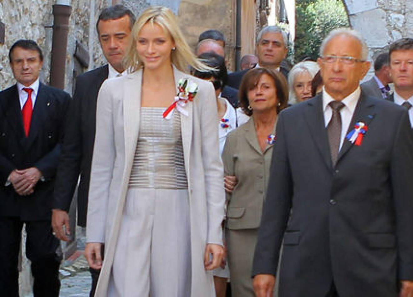 Charlene reste över till Frankrike för att träffa premiärministern Jaques Jiraque.