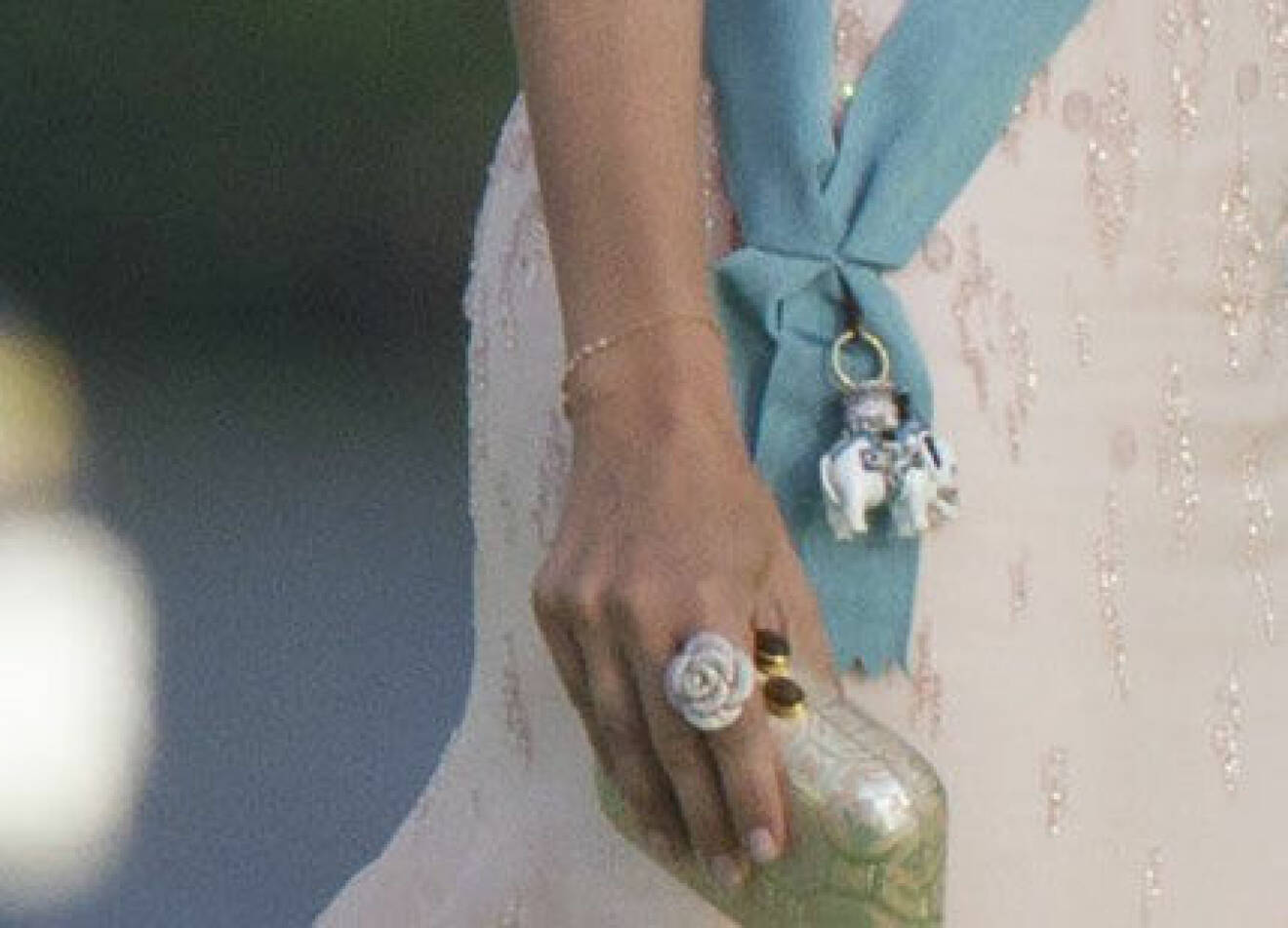 Prinsessan Marie av Danmark visade upp en ring i form av en ros.