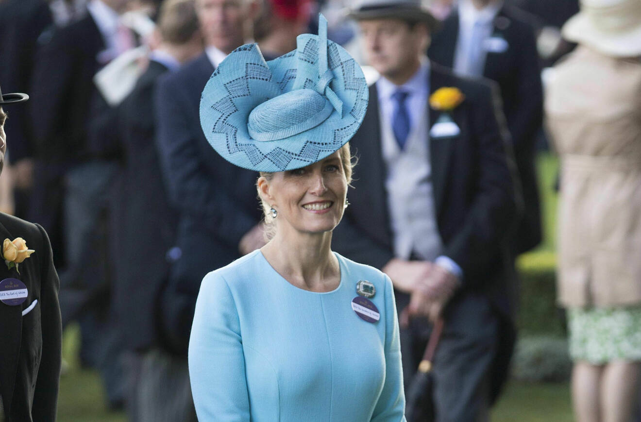 June 15, 2016 - Ascot, United Kingdom - Image licensed to i-Images Picture Agency. 15/06/2016. Ascot, United Kingdom. The Countess of Wessex on day two of Royal Ascot, United Kingdom. Picture by Stephen Lock / i-Images (Credit Image: © Stephen Lock/i-Images via ZUMA Wire) (c) Zumapress / IBL