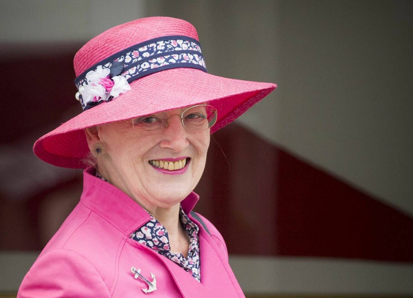 Queen Margrethe pose for the media during a photo session at Grasten Slot, Denmark, 15 July 2016. Photo: Patrick van Katwijk / NETHERLANDS OUT POINT DE VUE OUT - NO WIRE SERVICE - (c) DPA / IBL Bildbyrå