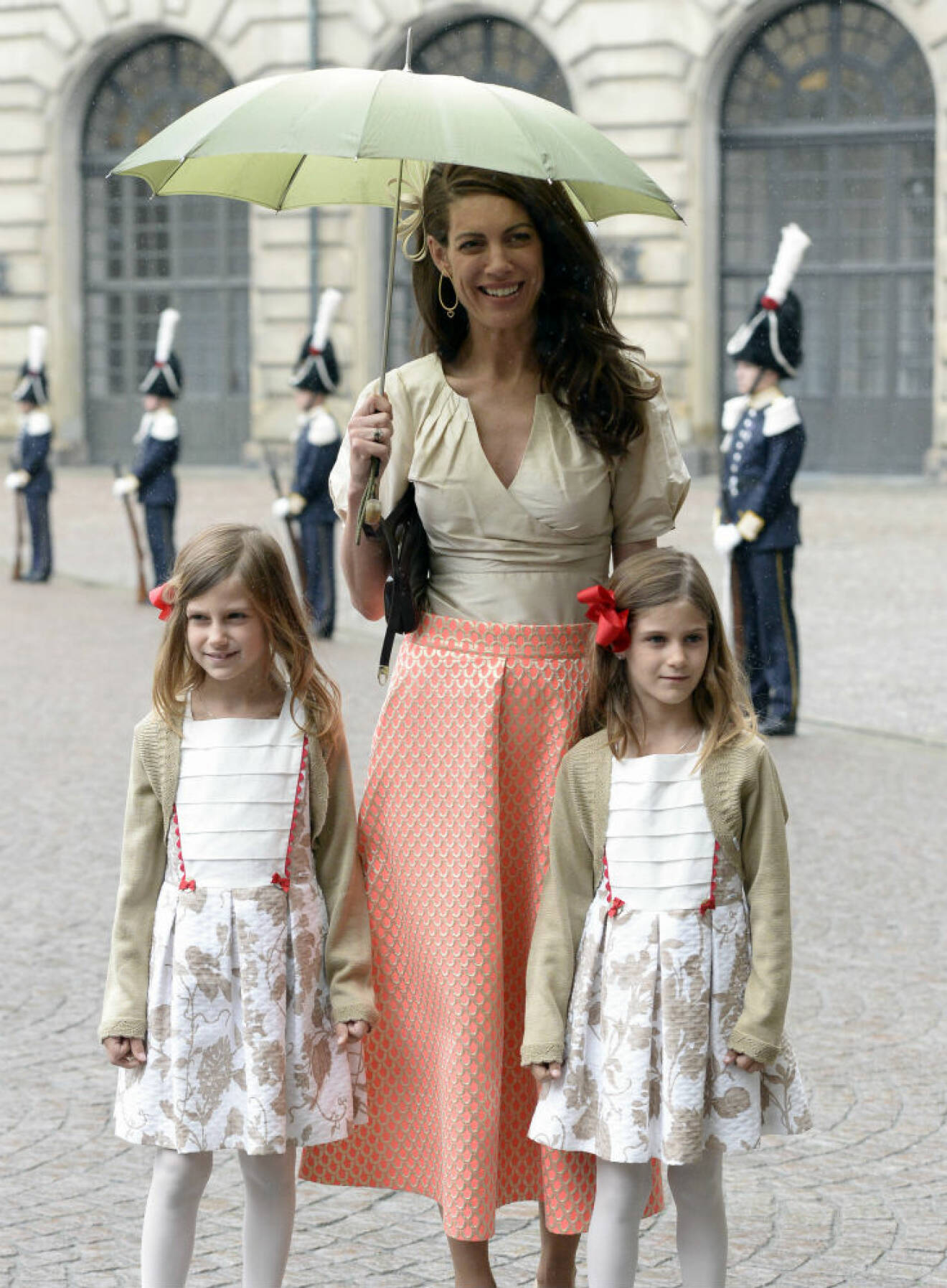 Maline Sommerlath med döttrarna Chloë och Anais.