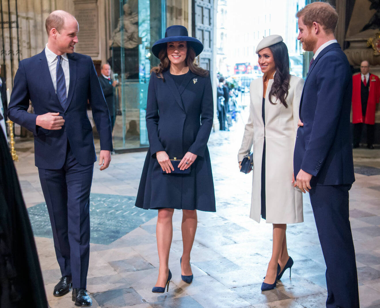 Prins William med sin Kate och prins Harry med sin Meghan Markle.